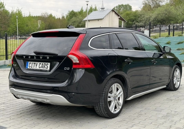 Volvo V60 cena 35900 przebieg: 216000, rok produkcji 2011 z Rzeszów małe 301